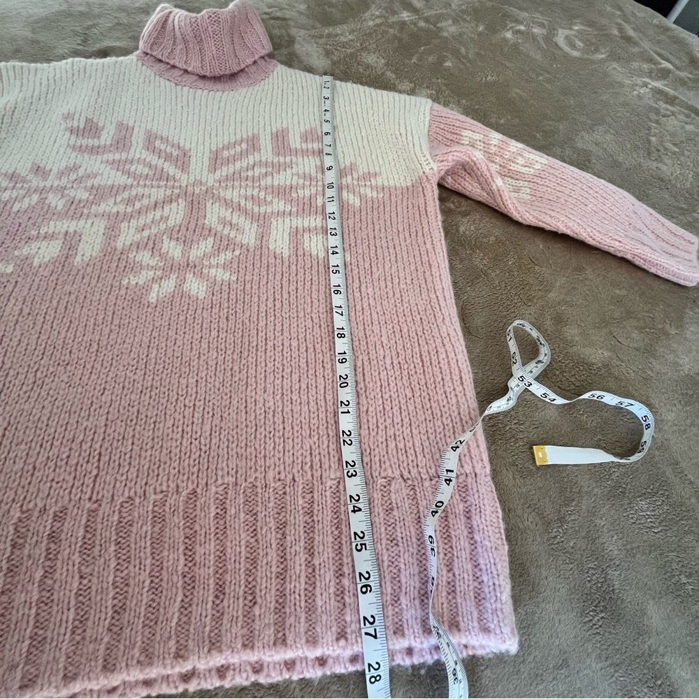 J. Crew Pink Cream Snowflake Turtleneck Holiday Oversized Cozy Sweater Women's L - Picture 9 of 10
